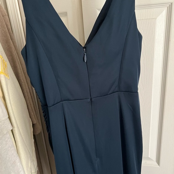 Navy blue gown - Picture 4 of 7